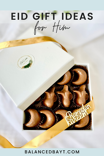box of chocolates moon shaped eid gift ideas for him